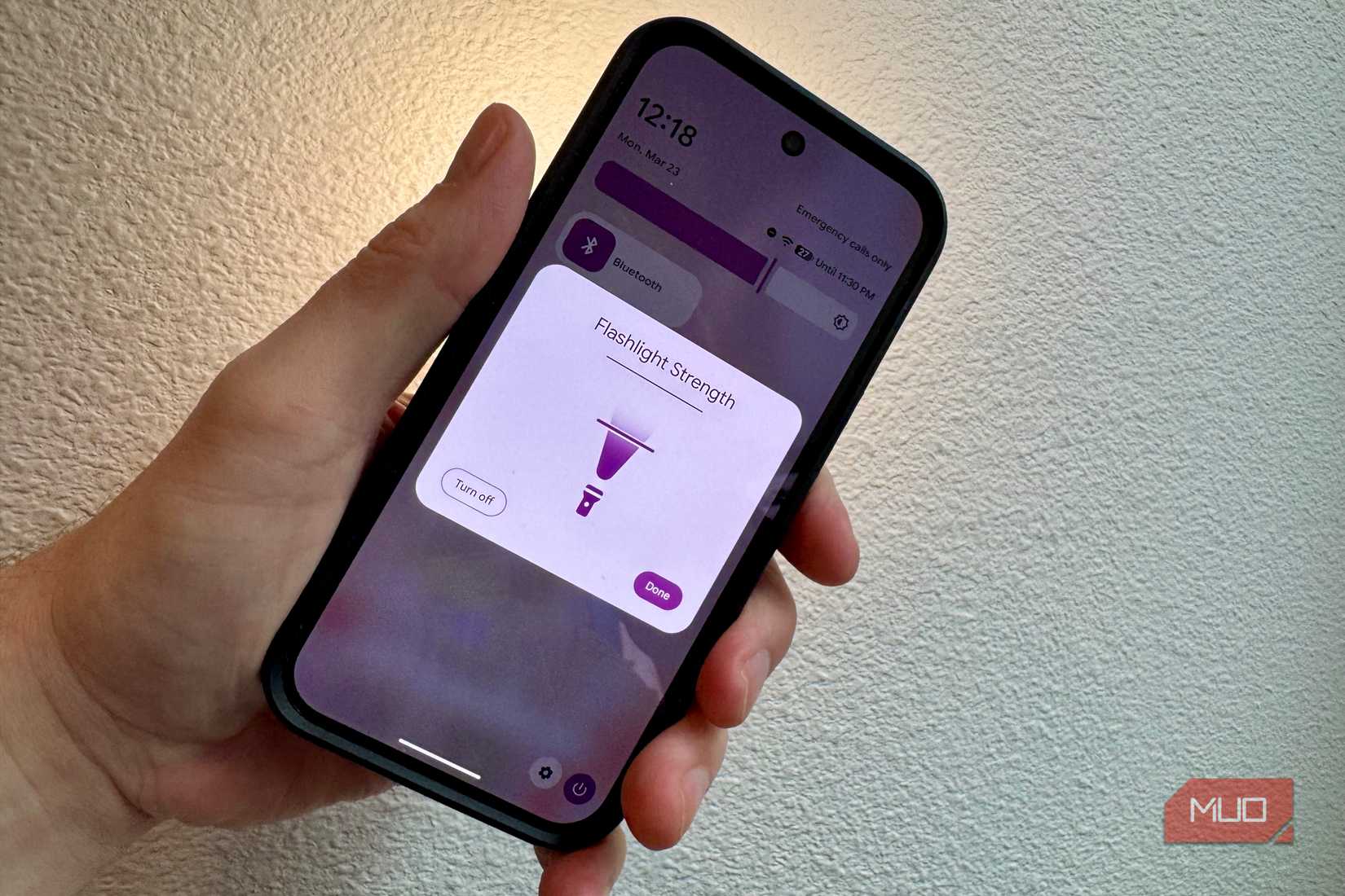Flashlight power on Pixel
