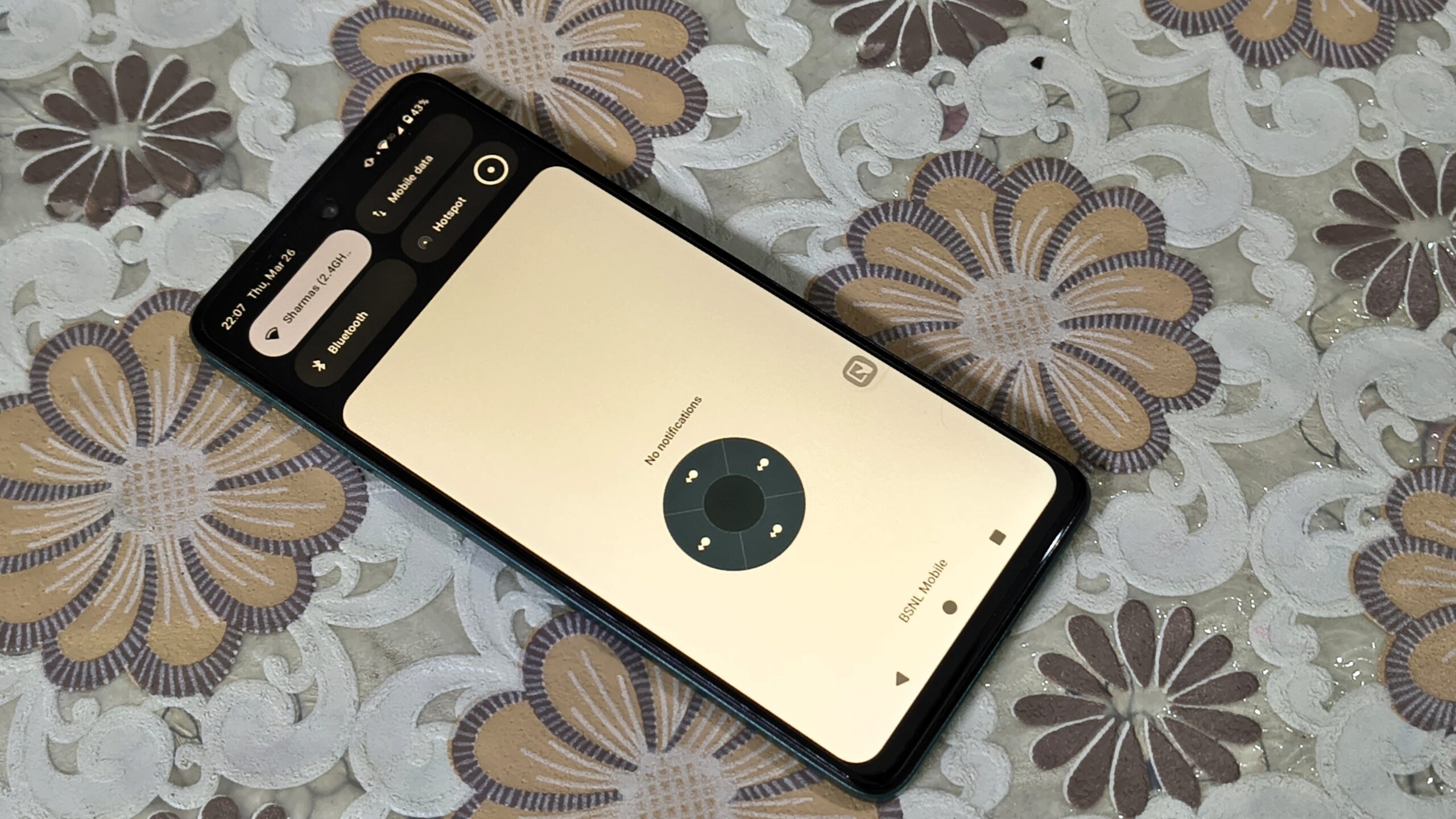 Quick Cursor - the cursor and tracker are visible on the phone screen