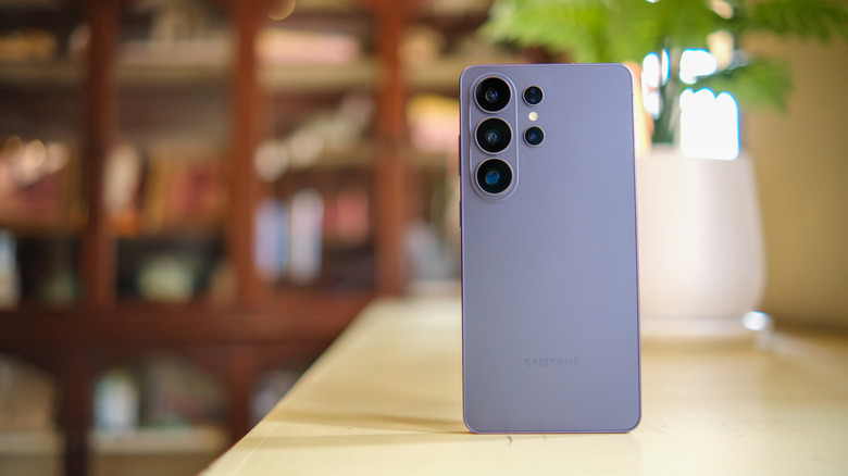 Galaxy S26 Ultra on the table.