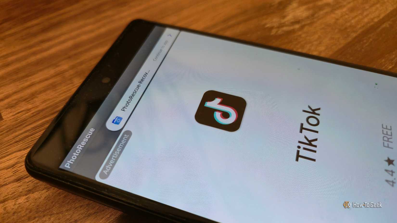 Full screen ad on Pixel 6.