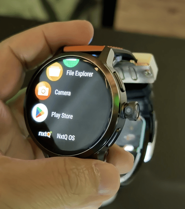 RotateCam 4G vs NovaWearbuds: The Future of Smartwatches Gets Even Better