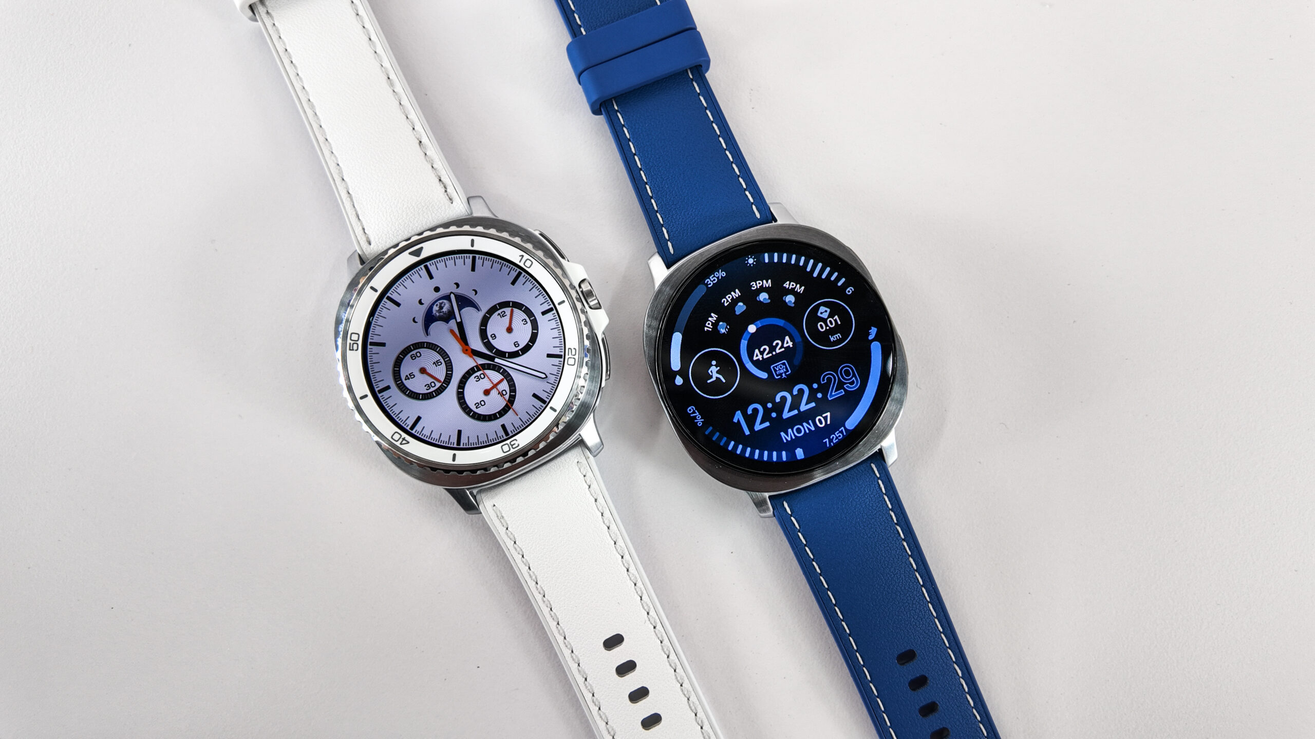 Soon the Samsung Galaxy Watch 8 Classic next to the regular Galaxy Watch 8