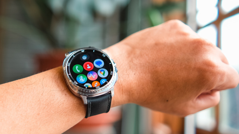 A person wearing a Galaxy Watch8 Classic