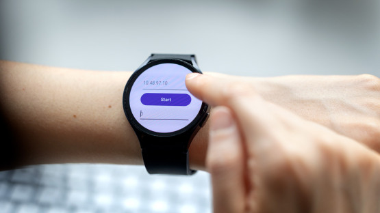 Sonar on stock smartwatches leads to successful wrist tracking | Cornell Chronicle
